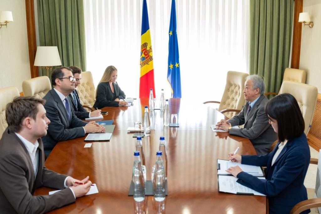 Parteneriatul dintre Republica Moldova și Japonia, discutat de prim-ministrul Vasile Tofan și ambasadorul Japoniei la Chișinău