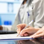 CNAS anunţă că spitalele şi medicamentele compensate reprezintă cea mai mare pondere a cheltuielilor în Fondul Naţional Unic de Asigurări Sociale de Sănătate /  Soluţii propuse pentru eficientizare