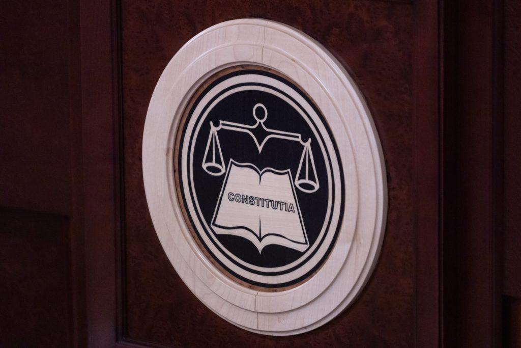 CCR a motivat decizia privind amendamentul Fritz: Legea Integrității se va aplica atât situațiilor viitoare, cât și „efectelor viitoare ale raporturilor juridice trecute”