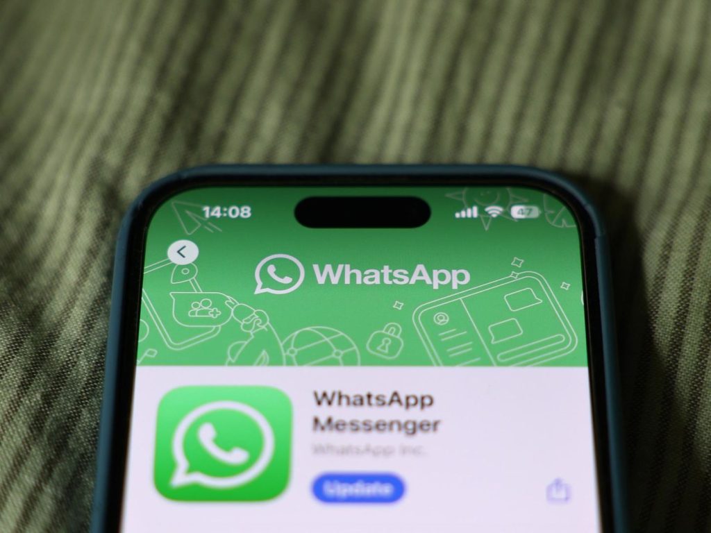O nouă funcție pregătită de WhatsApp privind fotografiile
