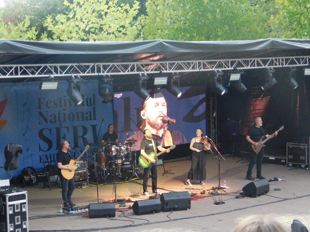 Ipoteștiul a răsunat de folk și poezie. Festivalul „Seri Eminesciene” și-a desemnat câștigătorii – FOTO