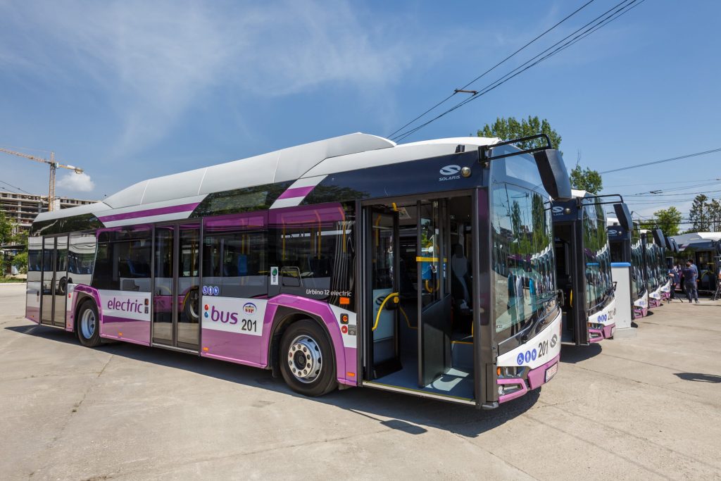Cum vrea primarul unui municipiu să încurajeze folosirea mijloacelor de transport în comun, la scară largă