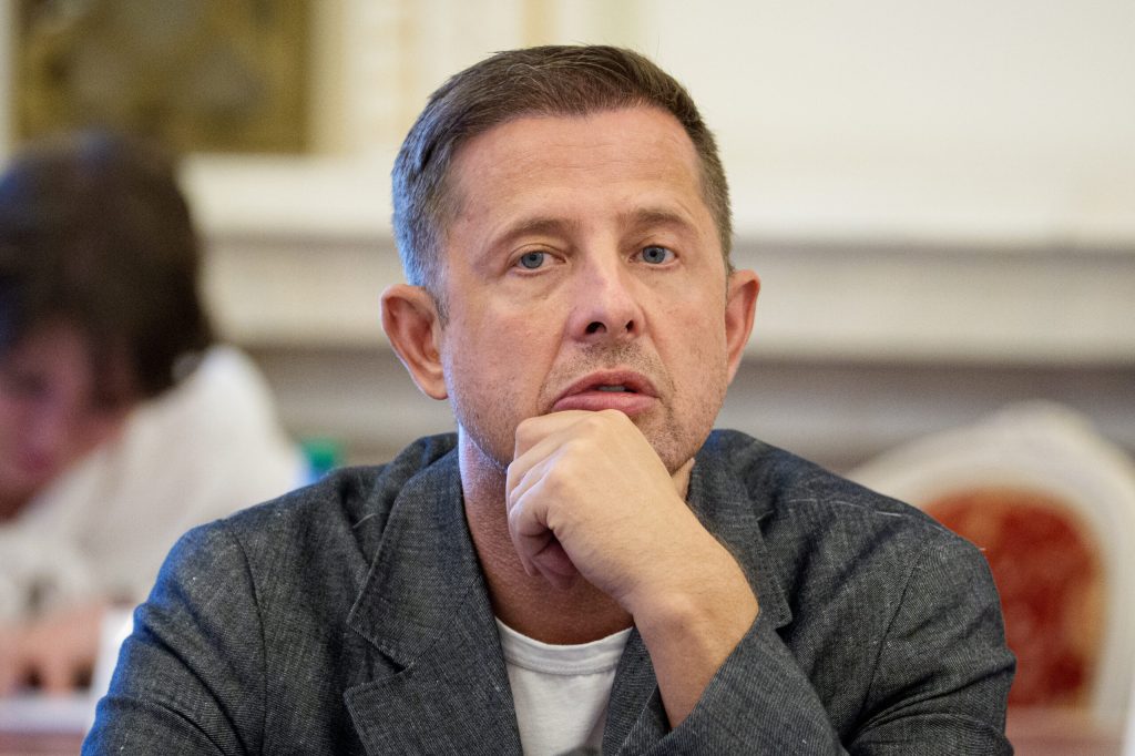 Hubert Thuma îi atacă pe liderii liberali: PNL a devenit agenție de plasare a forței de muncă, cu perioadă de probă