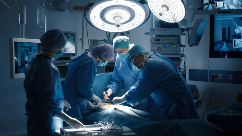 Două intervenții la inimă, într-o singură procedură. Tehnica rară care tratează fibrilația atrială și reduce riscul de AVC