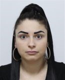 Ați văzut-o? Polițiștii caută o tânără de 26 de ani plecată voluntar din Petroșani