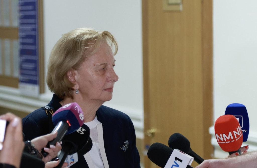 FOTO/ „Eu mai multă încredere aveam în domnul Dodon, că ar ști cum să negocieze, decât singură în sine”. Zinaida Greceanîi, audiată în dosarul „Kuliok”. Judecătorii au dispus audierea a cinci martori dintre cei 108 solicitați de apărare