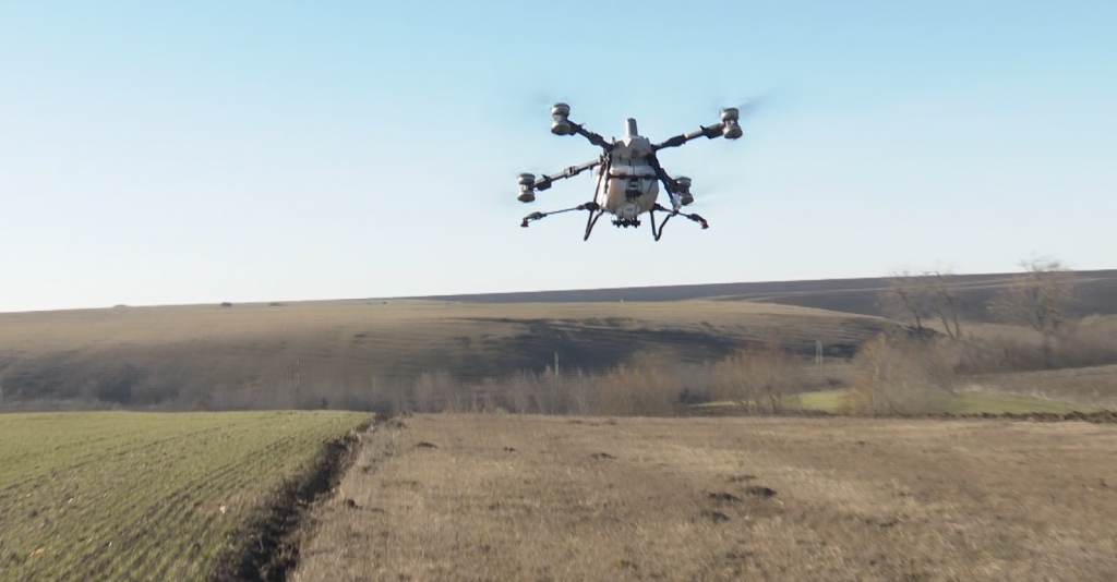 MApN: Dronă detectată la aproximativ 4 kilometri est de Vâlcove; a fost emis mesaj RO-ALERT