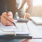 Afacere lansată. Bogdan Putinică, fost CEO Microsoft România, și Alex Balint, expert în infrastructură AI, lansează startup-ul Outcome1.AI, care construiește „angajați digitali” pentru IMM-uri