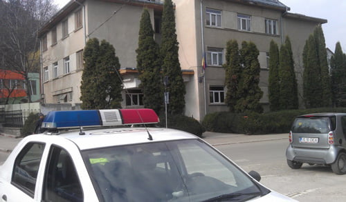 Tânăr de 25 de ani, prins fără permis la volan în Pașcani. S-a ales cu dosar penal