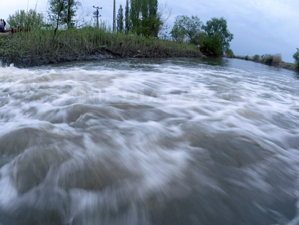 Cod galben de viituri în 19 județe. INHGA avertizează asupra inundațiilor locale