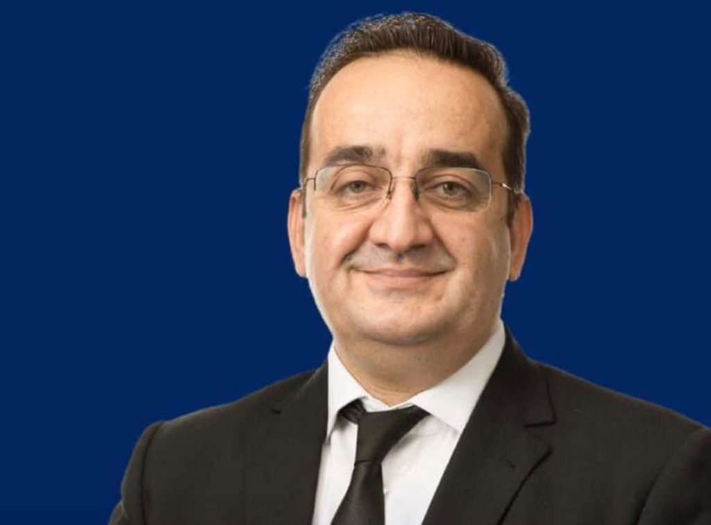 USR-istul Iustinian Roșca a renunțat astăzi la funcția de director general interimar al ASSMB. Atribuțiile au fost delegate către un pensionar