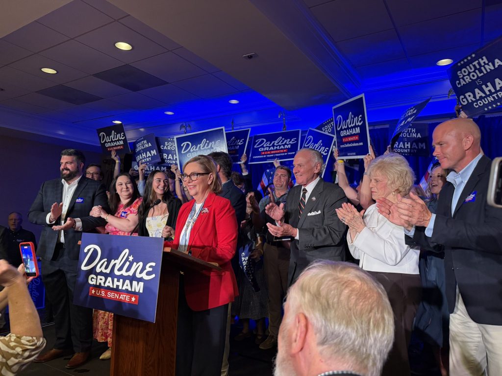 Darline Graham câștigă alegerile din Carolina de Sud în locul fratelui său decedat, Lindsey Graham