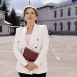Profesoara Anca Florea, fost director adjunct al Colegiului ”B.P. Hasdeu” din Buzău, scrisoare deschisă către ministrul Educaţiei: Inspectoratul Şcolar, o atitudine ”neprincipială şi chiar ilegală”