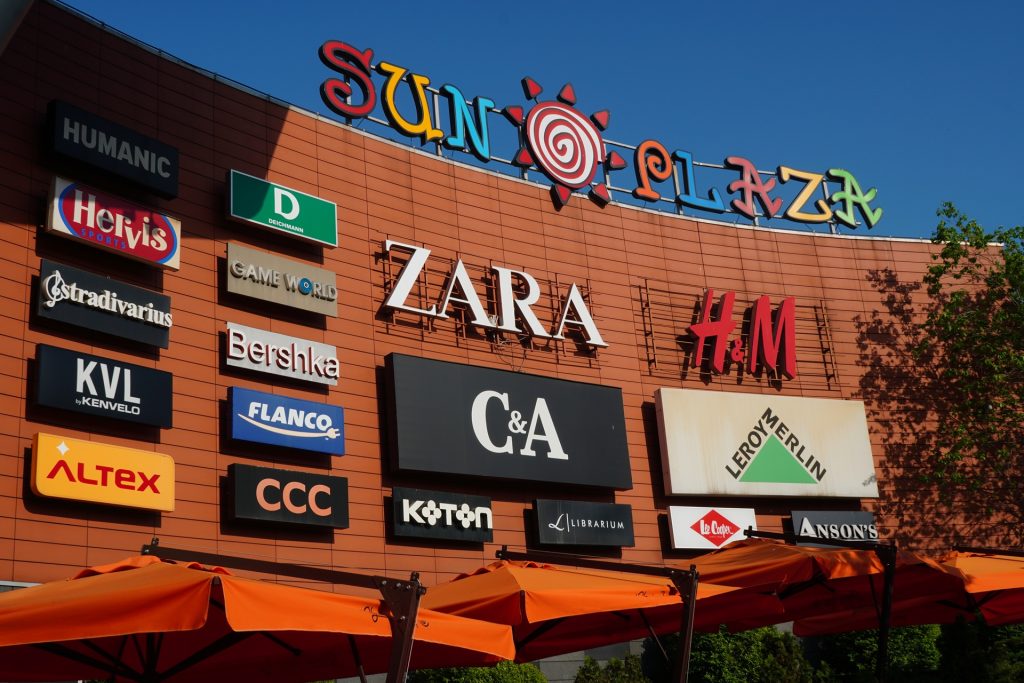 Trei mari magazine se vor deschide în Sun Plaza din București. Curând, se va inaugura și Auchanul din mall-ul din Berceni