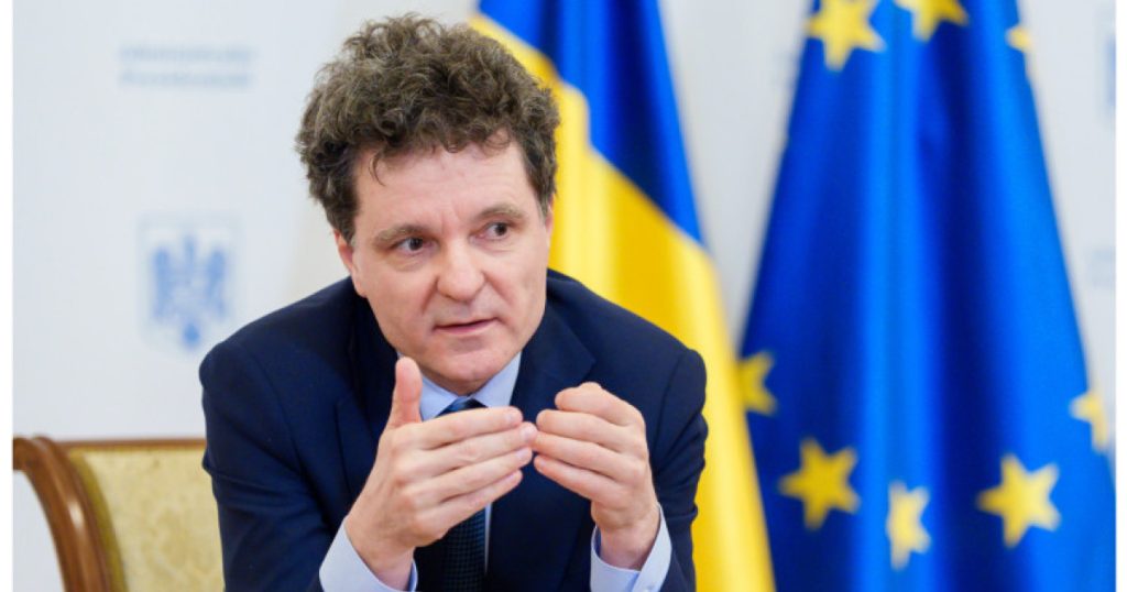 Președintele evită să spună cine este responsabil pentru eşecul adoptării legii salarizării: „Fiecare şi-o doreşte în alt fel”