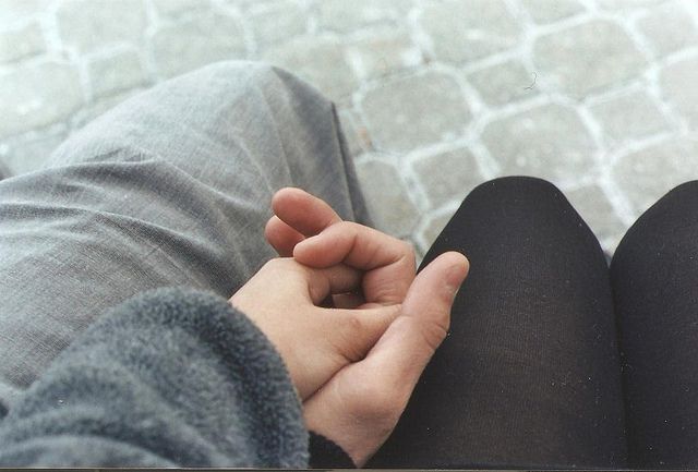 Tânăr de 22 de ani, judecat după o relație începută online cu o minoră de 14 ani