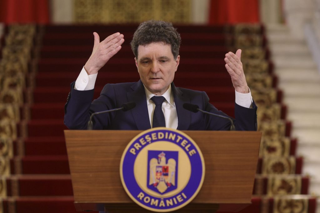 Nicușor Dan a promulgat Legea ANI, cu “amendamentul Fritz”. Cere Parlamentului să o reanalizeze în toamnă