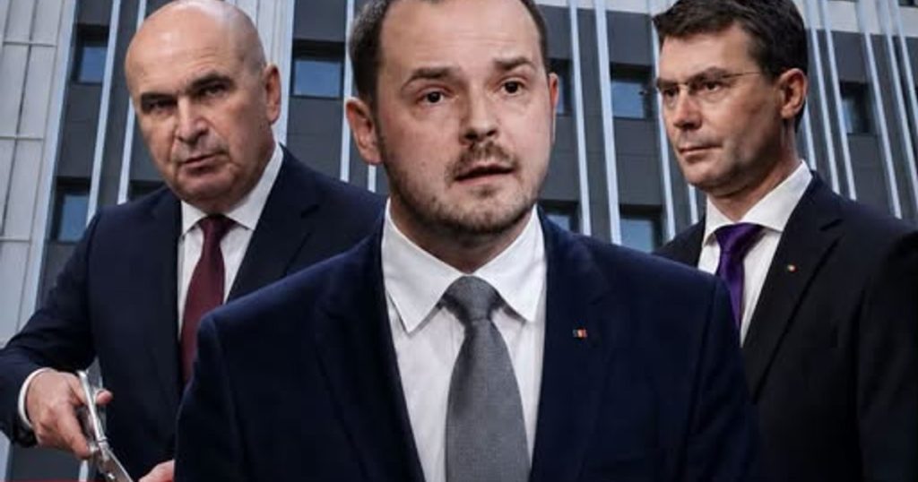 Bolojan, ironizat de Rogobete după inaugurarea de la Cluj: „De data aceasta, a tăiat doar panglica”