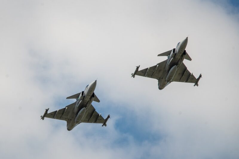 Alertă în Ungaria, după ce un tânăr a furat un avion și a zburat spre centrala nucleară de la Paks. Au fost ridicate de la sol avioane de luptă