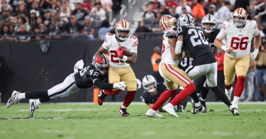 Un bărbat s-a dat drept jucător NFL și a sedus femei pentru a le lua banii. Cum a făcut o avere de 1,3 milioane de dolari