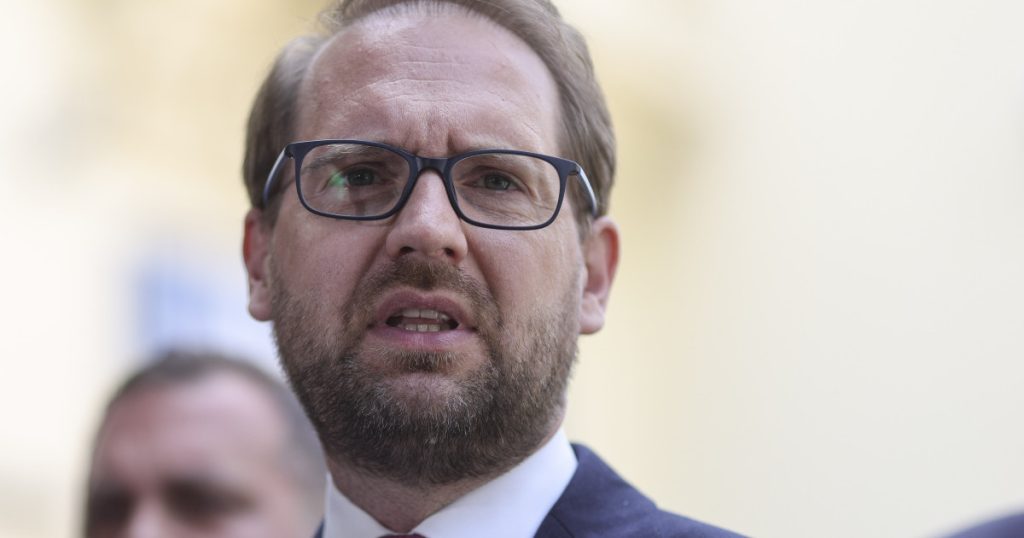 Dominic Fritz, către timișoreni: „Ţinta PSD-AUR cu legea ANI e să vă omoare speranţa. Refuz să ne lăsăm descurajaţi”