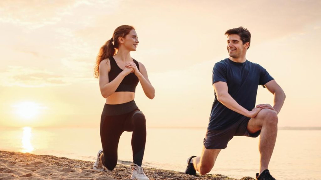 Revine moda anilor '90 în fitness: Exercițiul simplu care te ajută să slăbești eficient