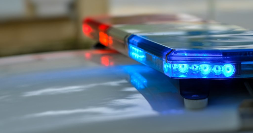 Bătaie în plină zi, în fața unui bar din Craiova. Momentul, surprins de camere
