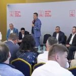 Rezoluţie adoptată de conducerea PSD, la Sinaia: PSD va susţine formarea unui guvern minoritar social-democrat sau un guvern politic construit în jurul PSD şi nu va susţine nicio formulă de guvernare din care nu face parte