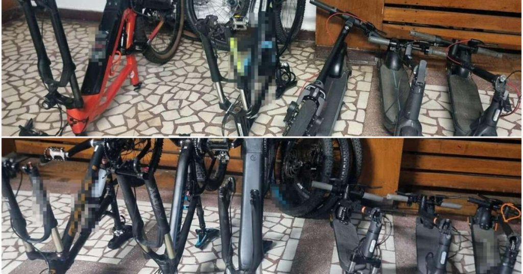 Biciclete și trotinete de 45.000 de lei, găsite în două microbuze pe A1