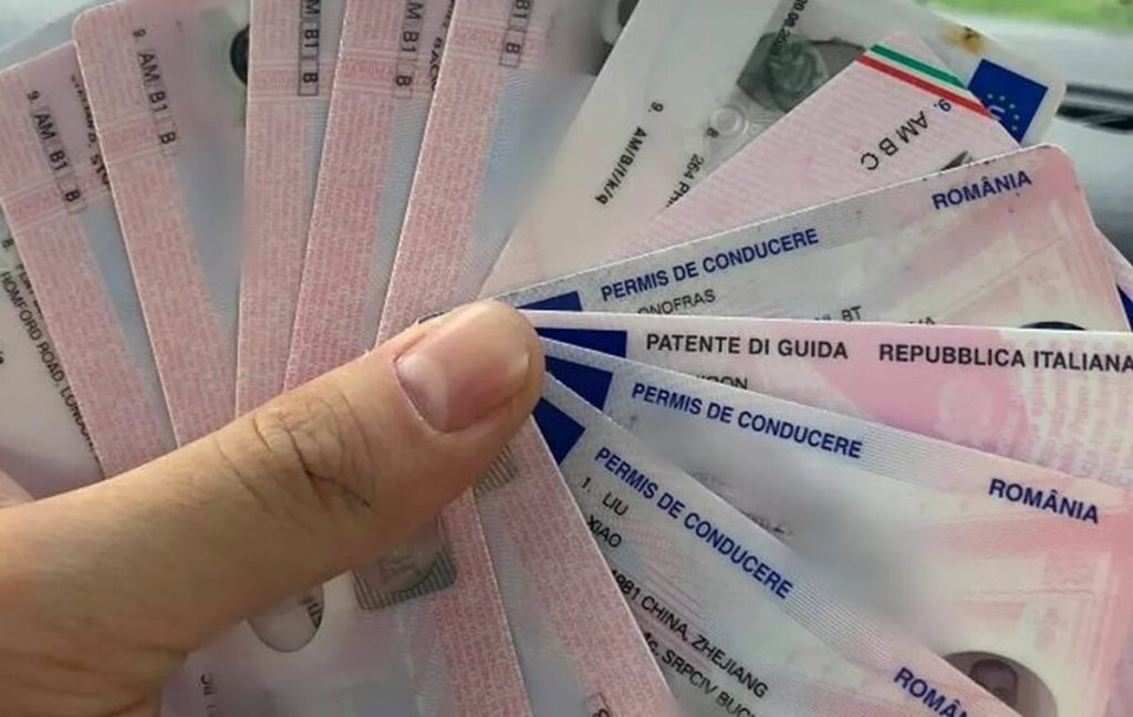 Se scumpesc documentele auto din 15 septembrie. Cât vor plăti șoferii pentru permis, talon și numere provizorii