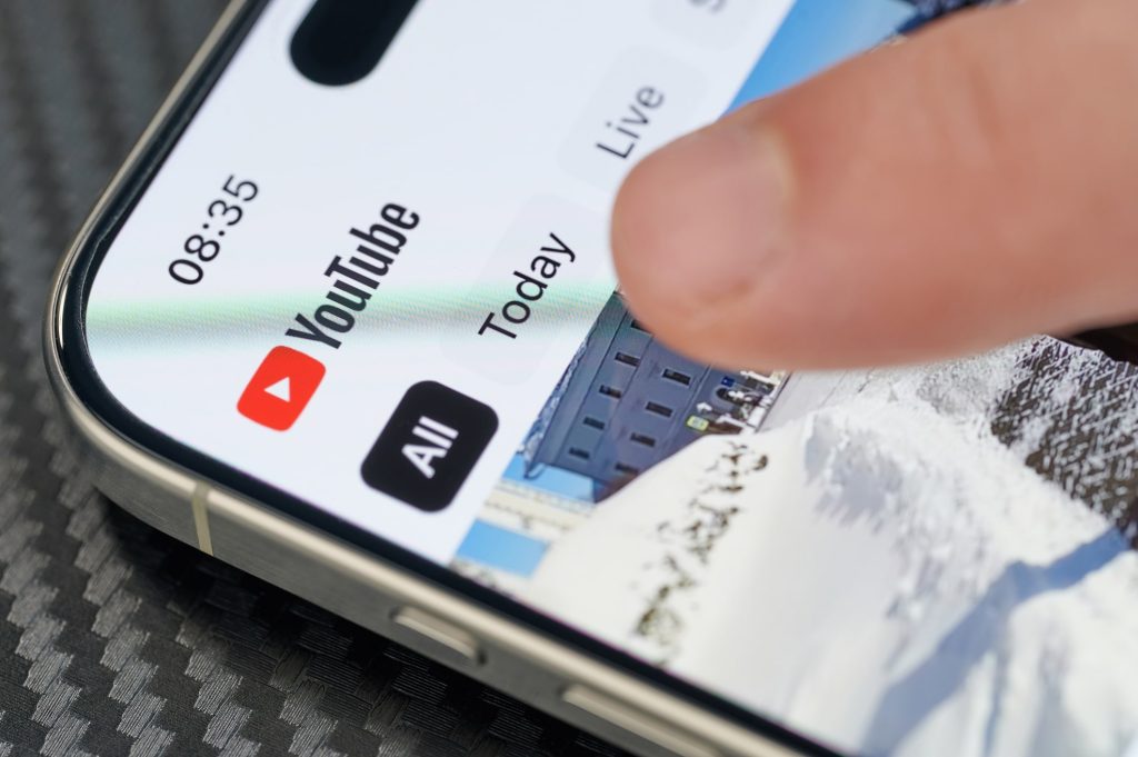 ANUNȚ YouTube se scumpește în România pentru unii clienți. Mesajul companiei
