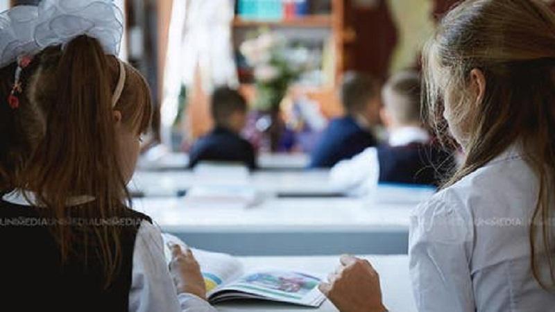 Gata vacanța cea mare: Elevii din Republica Moldova revin mâine, 1 septembrie, în bănci pentru un nou an de studii