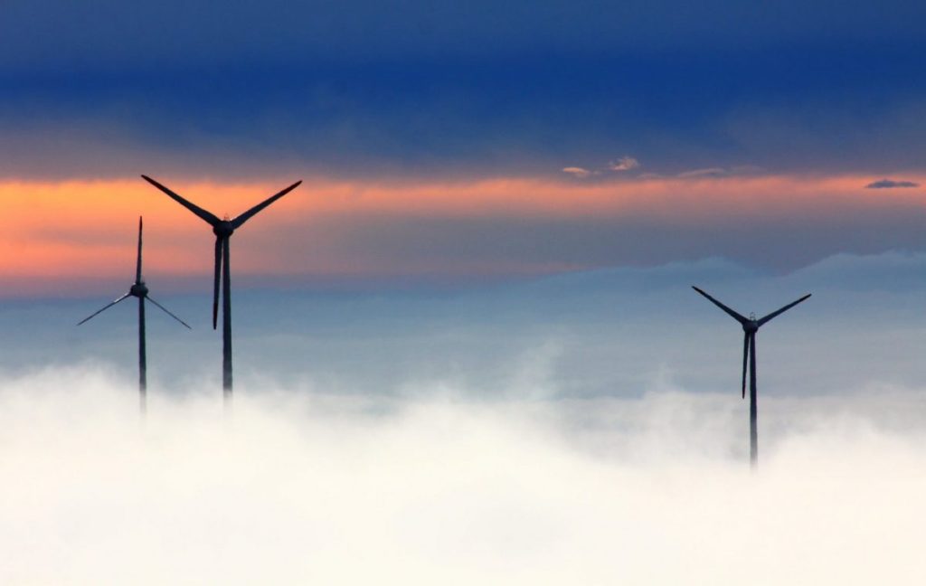 Guvernul a aprobat procedurile pentru dezvoltarea energiei eoliene offshore în România