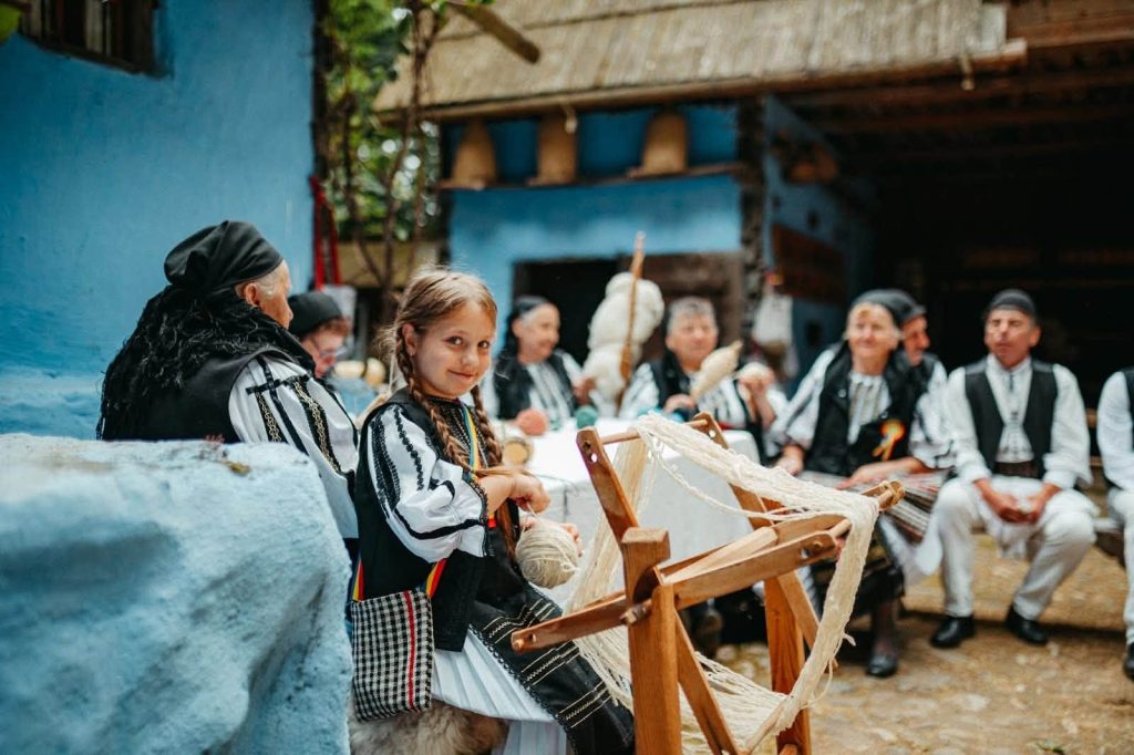 Organizatorii Nopții Muzeelor la Sate spun că evenimentul a devenit „un fenomen”. Ciprian Ștefan: „Patrimoniul din mediul rural merită să fie pus în valoare”