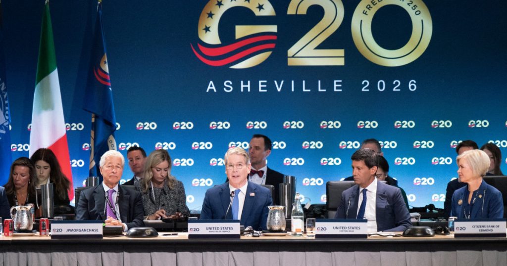 G20 începe sub presiunea datoriilor globale. Scott Bessent: „Lumea e înglodată în datorii, singura cale este să creştem”