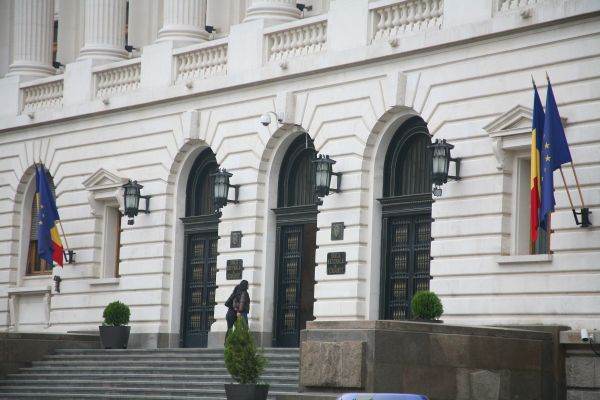 PIATA MONETARA Dobânda la depozitele overnight a stagnat la 5,63%