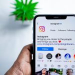 Instagram „reglementează” pentru profilurile create cu AI