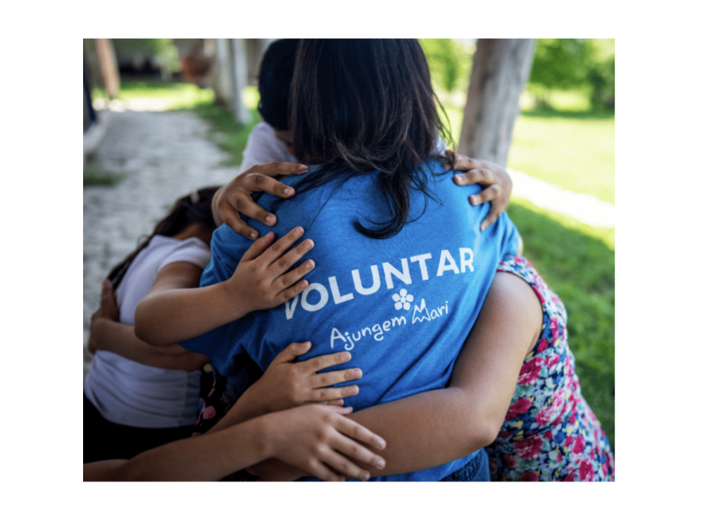 Într-o lume modelată de tehnologie și AI, Ajungem MARI caută 1000 de voluntari care să fie modele pentru copiii instituționalizați din București și din 29 de județe. Înscrieri deschise până pe 30 septembrie!