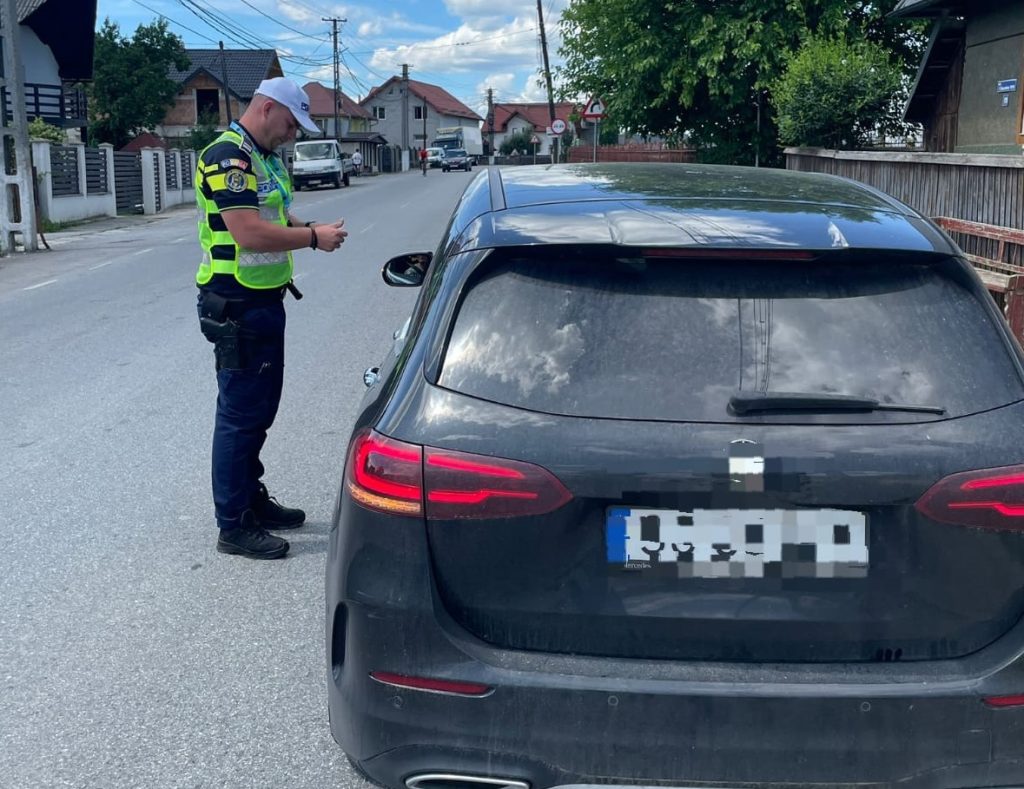 Șofer de 64 de ani, depistat la volan în Bușag cu dreptul de a conduce suspendat