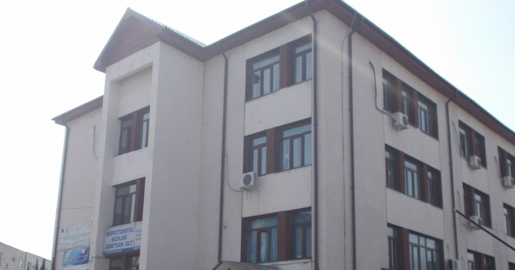 Directori noi în 27 de școli din Olt. O profesoară condamnată, numită la conducerea unui liceu