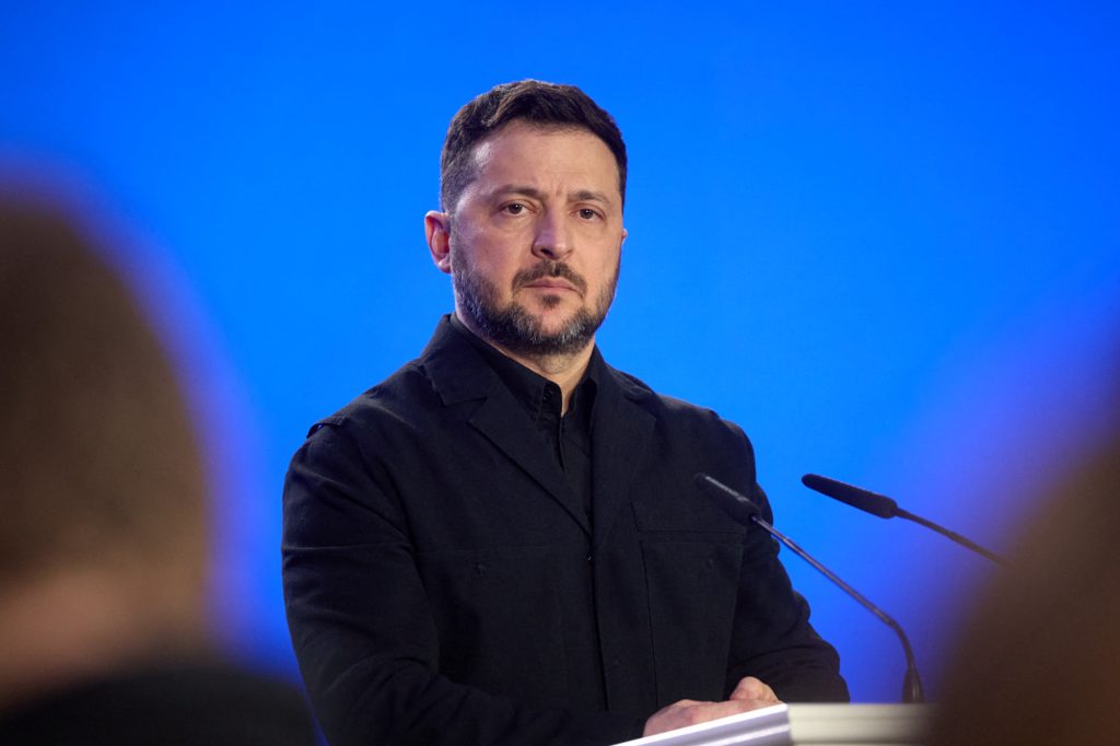 Zelenski ironizează Rusia și avertizează companiile aeriene: „Spațiul aerian rusesc se va închide efectiv”