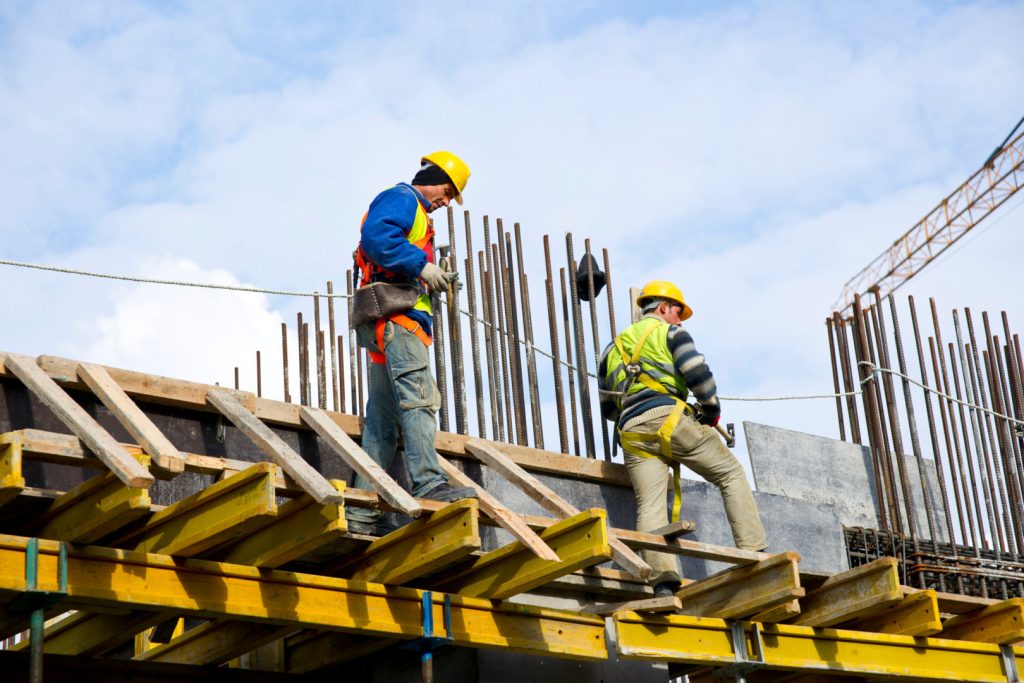 Colliers: Piața construcțiilor din România se menține aproape de maxime istorice/ Dependența de investițiile publice se accentuează / Cel mai mare risc: o încetinire bruscă a proiectelor finanțate de stat