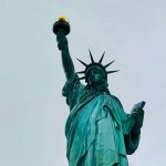Reuters: SUA ar putea solicita părinţilor să dovedească cetăţenia sau statutul de imigrant pentru a obţine paşapoarte pentru copiii lor