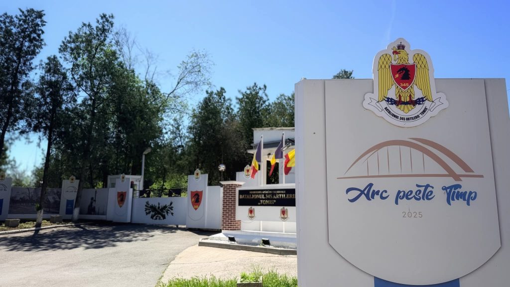 Medgidia își sărbătorește istoria printr-o expoziție permanentă în aer liber. „Arc peste timp”, pe strada Lupeni
