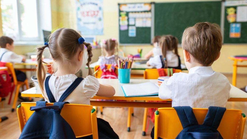 Ajutoare de până la 4000 de lei pentru peste 200 de copii din Moldova