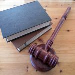 Parchetul European - Trei companii franceze şi doi directori, condamnaţi pentru o fraudă cu fonduri europene în valoare de 275.800 de euro / Pedepse de 11, respectiv 10 luni de închisoare cu suspendare, pentru cei doi directori