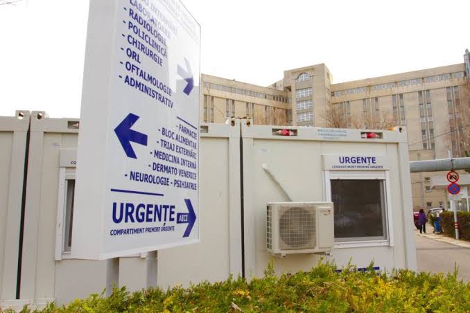 Doi medici chirurgi de la Spitalul de Urgență din Constanța, cu grad de colonel, puși sub control judiciar de către DNA, pentru luare de mită în formă continuată.