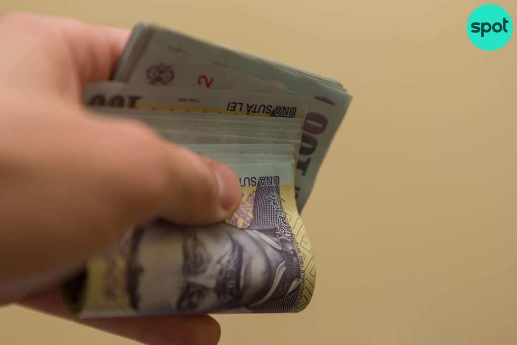 Cumulul pensiei cu salariul la stat, tăiat drastic. Cine ar putea rămâne cu doar 15% din pensie