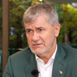 Valeriu Iftime l-a făcut praf: „Nu cred că îl prinde paltonul, parcă e la pensie!”