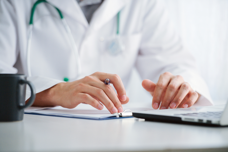 FSLI: Angajații din învățământ nu trebuie să plătească examenele medicale obligatorii / Directorii de școli care le cer profesorilor să suporte costurile încalcă legislația